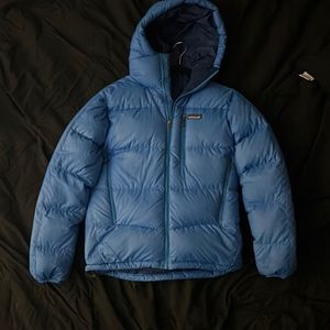 Blue men’s puffy